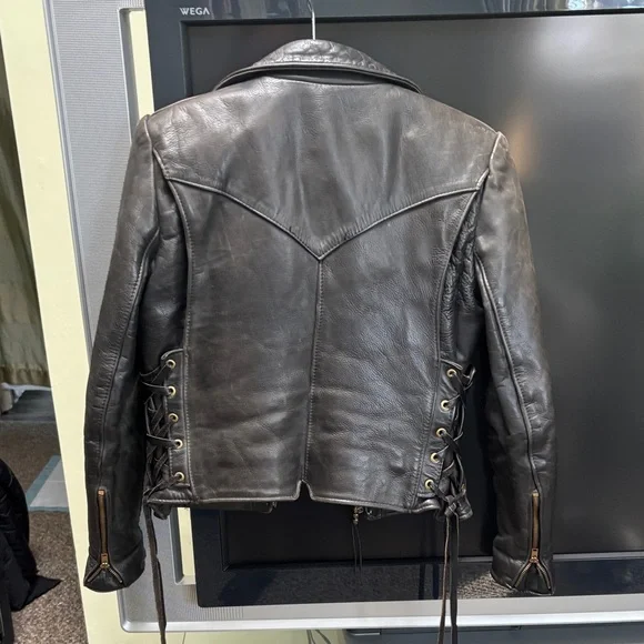 California Creations Women's Black Leather Jacket - Picture 3 of 15